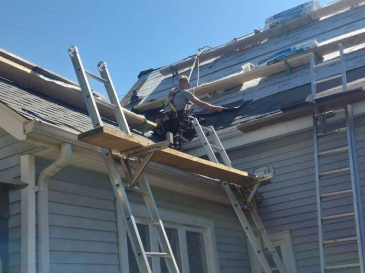 Travaux de rénovation de toiture Granby