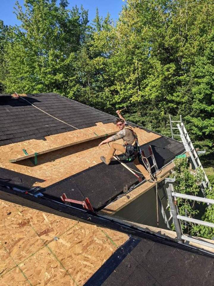 Travaux de rénovation de toiture Granby